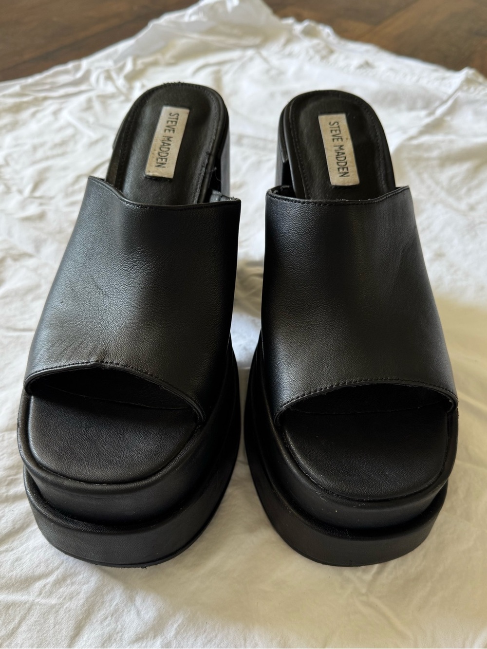 Steve Madden CAGEY Black Leather Platform Slide Heels - Picture 3 of 7